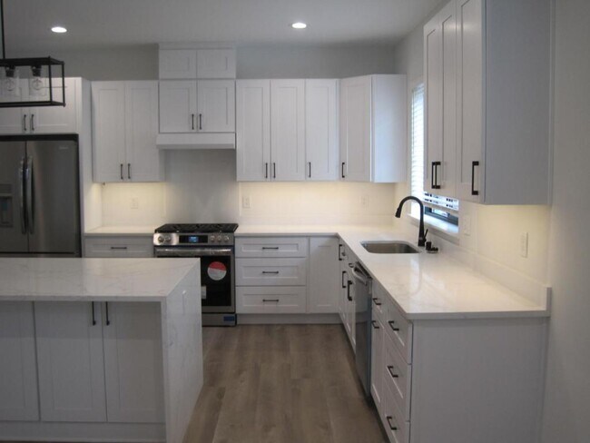 Building Photo - 212 SW 129th St