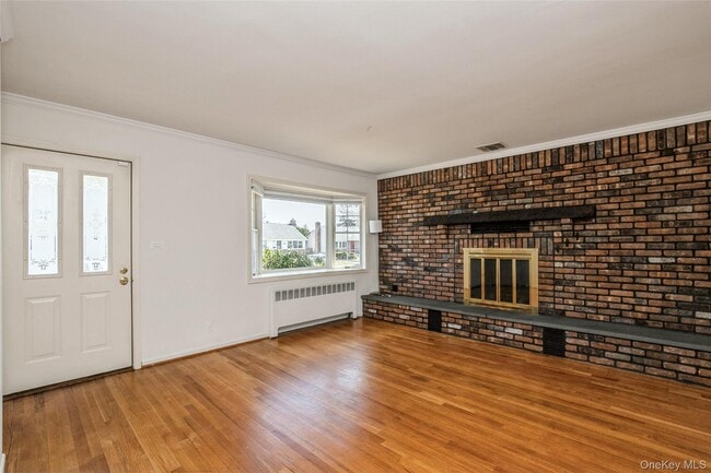 Building Photo - 26 Whitman Ave