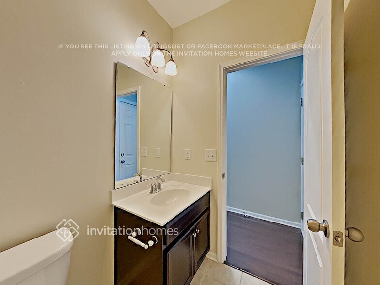 Building Photo - 1813 Deer Meadows Dr