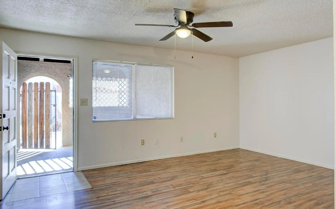 Building Photo - 1617 Turquoise Rd