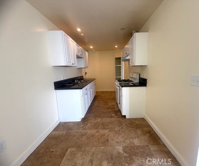 Building Photo - 10553 Poplar St