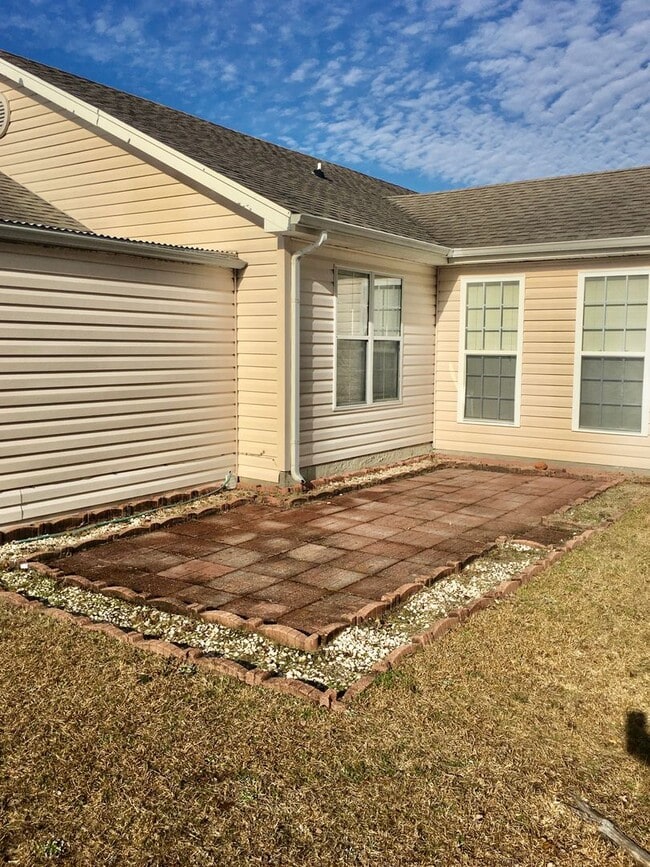 Building Photo - Coming Soon! 4 Bedroom 2 Bathroom Home