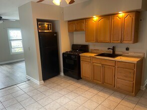 Building Photo - 855 Jefferson Ave