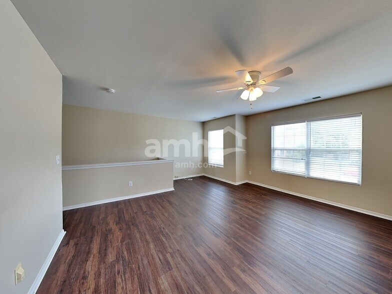 Building Photo - 1710 Cabarrus Crossing Dr