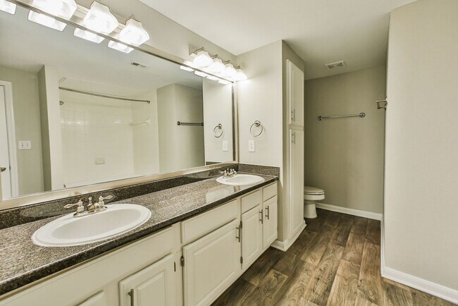 Building Photo - Your Next-Level Home Awaits – Specials Ava...