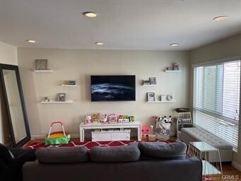 Primary Photo - 2900 Madison Ave