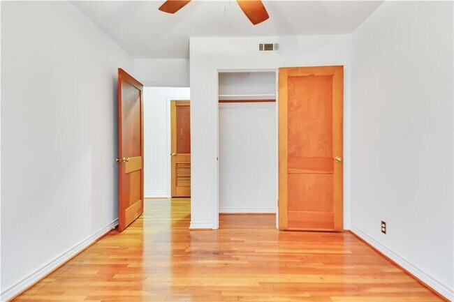 Building Photo - 2300 Rebel Rd