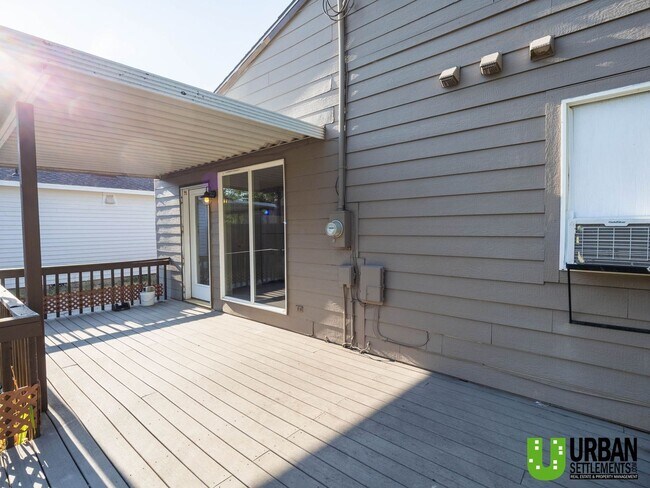 Building Photo - 4112 E 23rd Ave