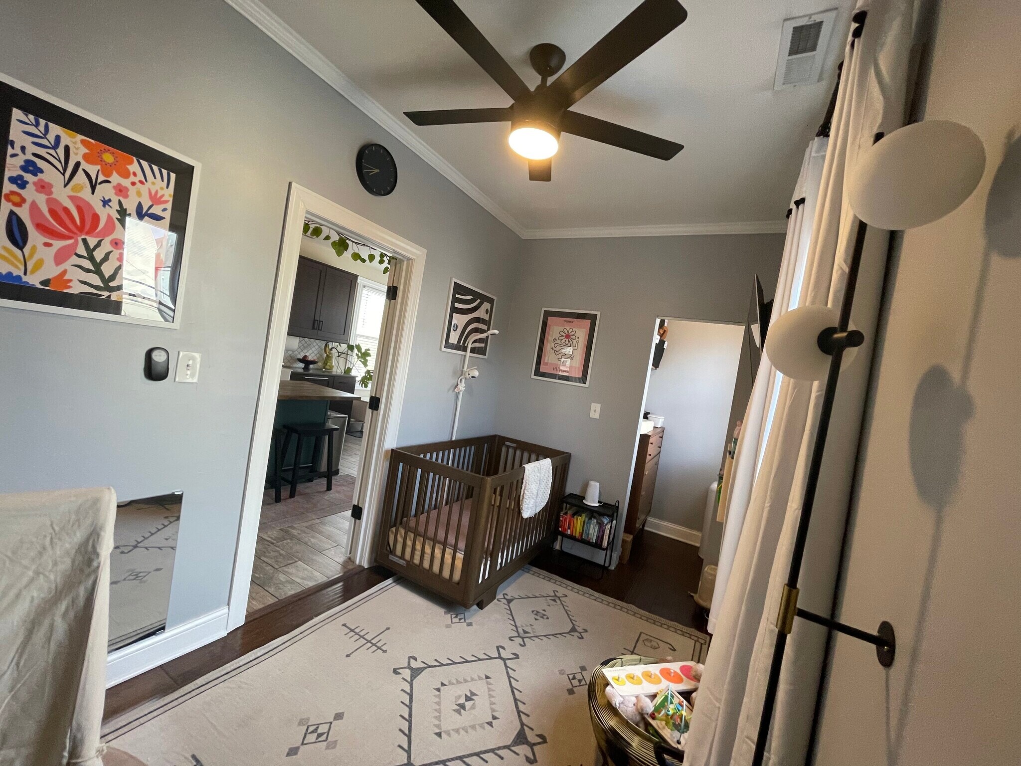 ROOM 2 - 2742 N Lawndale Ave
