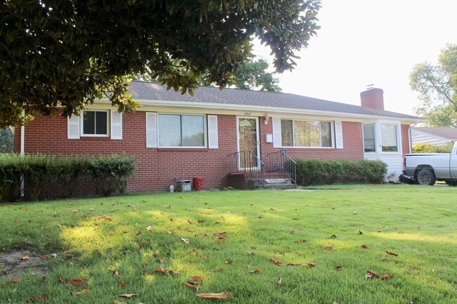 Primary Photo - 4705 Nuttfield Ln