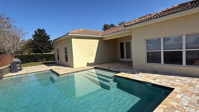 Building Photo - 1351 Glenwick Dr