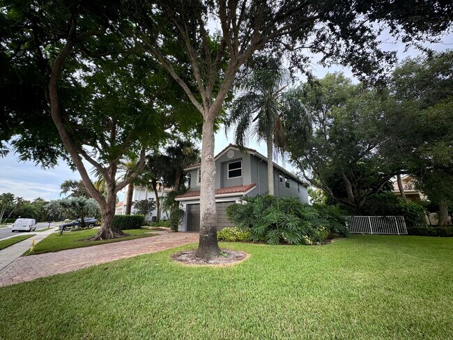 Building Photo - 10366 Buena Ventura Dr