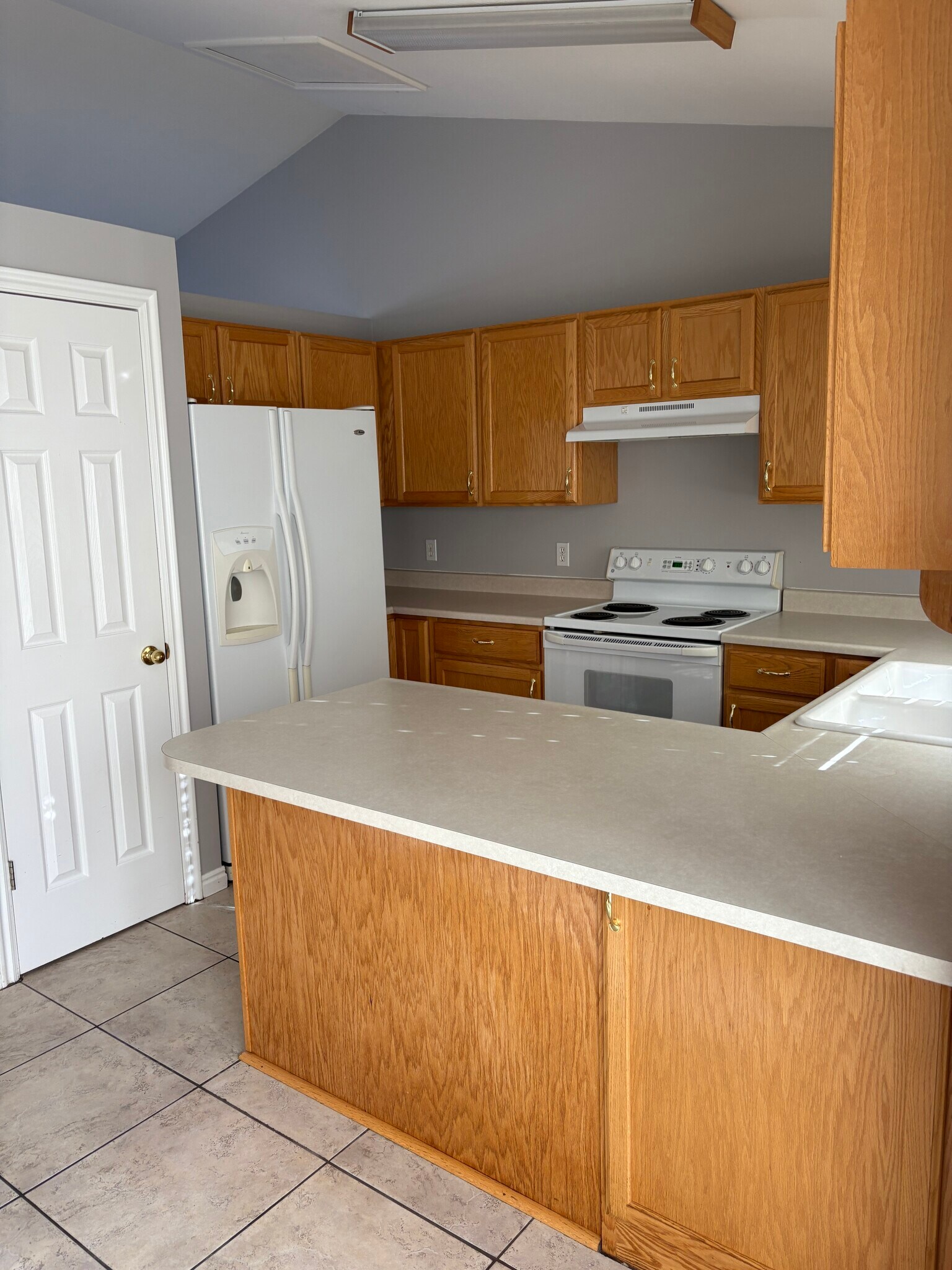 Kitchen 3 - 474 S 1300 E