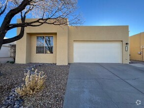 Building Photo - Nice 3 Bedroom 2 Bathroom Home Located In ...