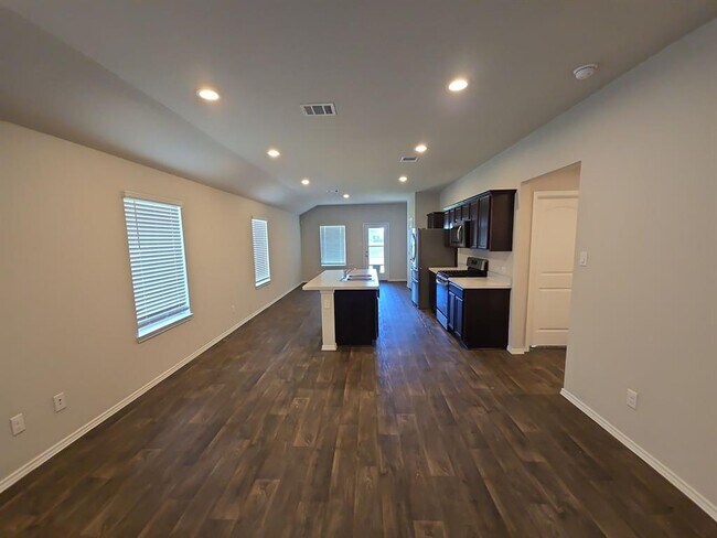 Building Photo - 16790 Lonely Pines Dr