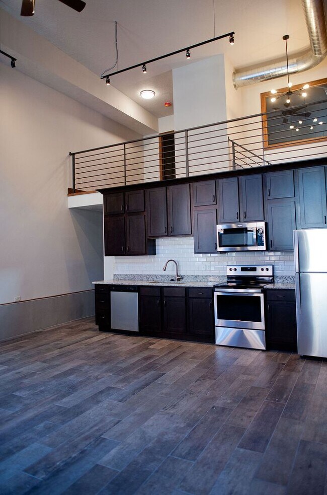 Building Photo - Union Biscuit West - 109