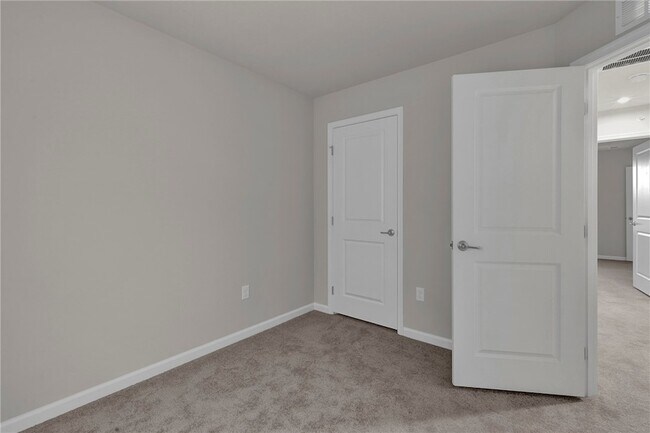 Building Photo - 6003 Atlin Ln
