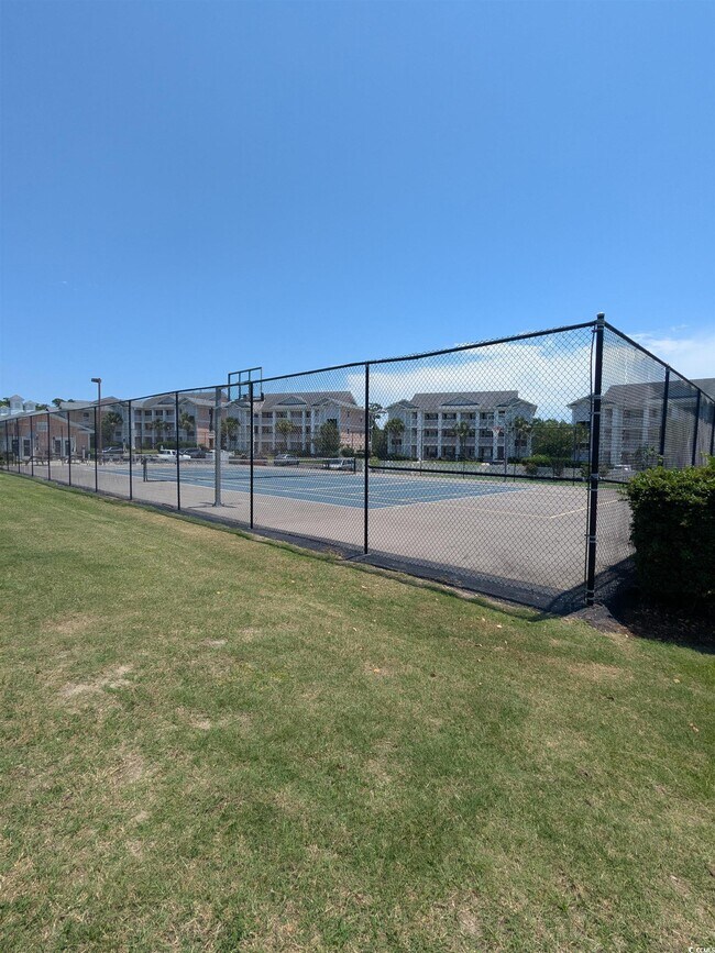 Building Photo - 627 Waterway Village Blvd