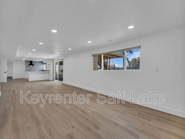Building Photo - 7726 S 3500 E