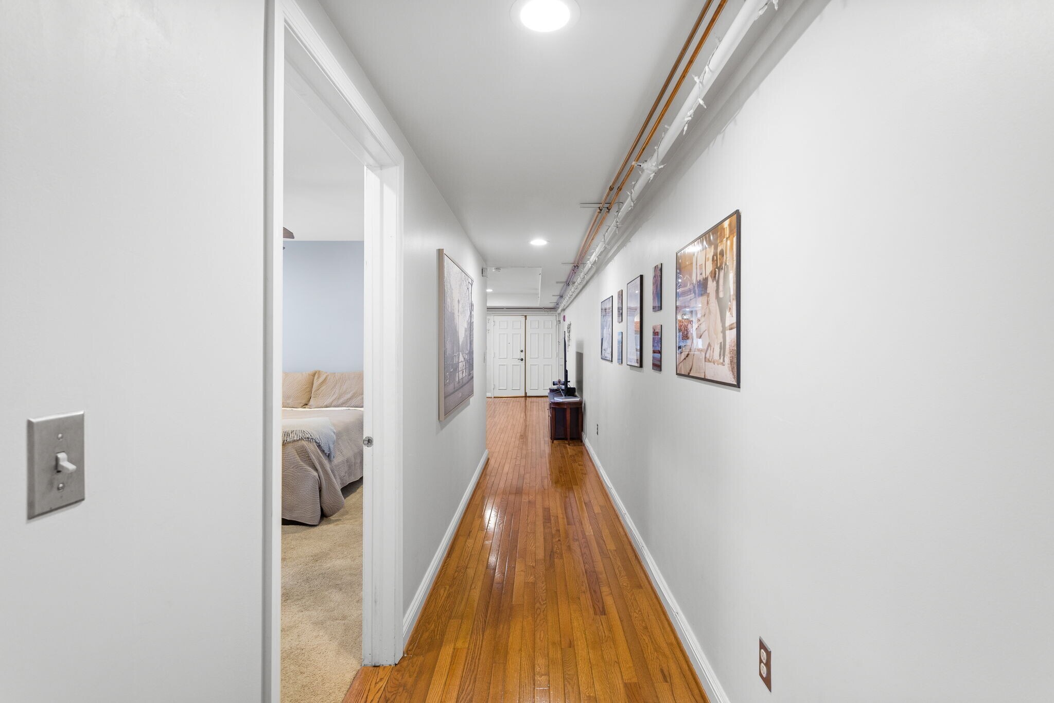 Building Photo - 142 N Bread St