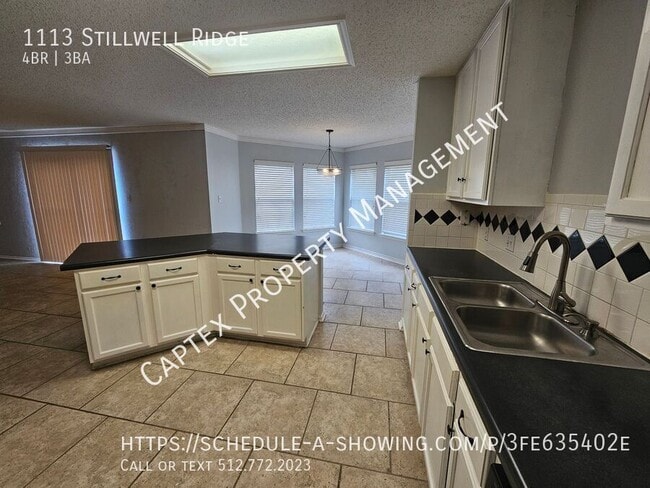 Building Photo - 1113 Stillwell Ridge