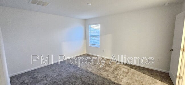 Building Photo - 1827 Weir Blvd