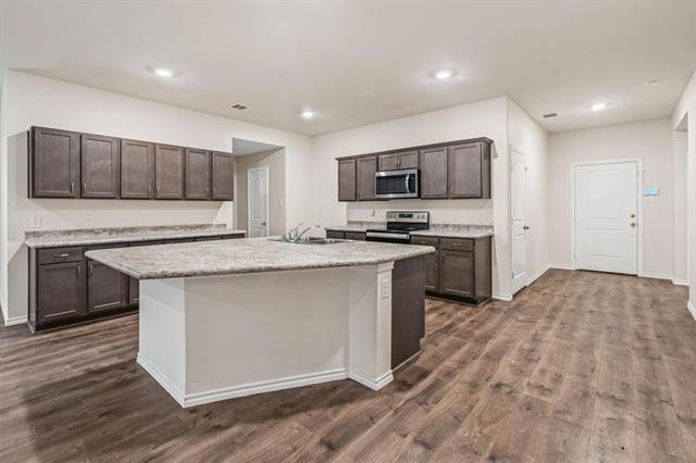 Building Photo - 2120 Tulipwood Dr