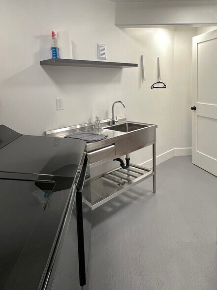 Building Photo - 10810 W 63rd Ave