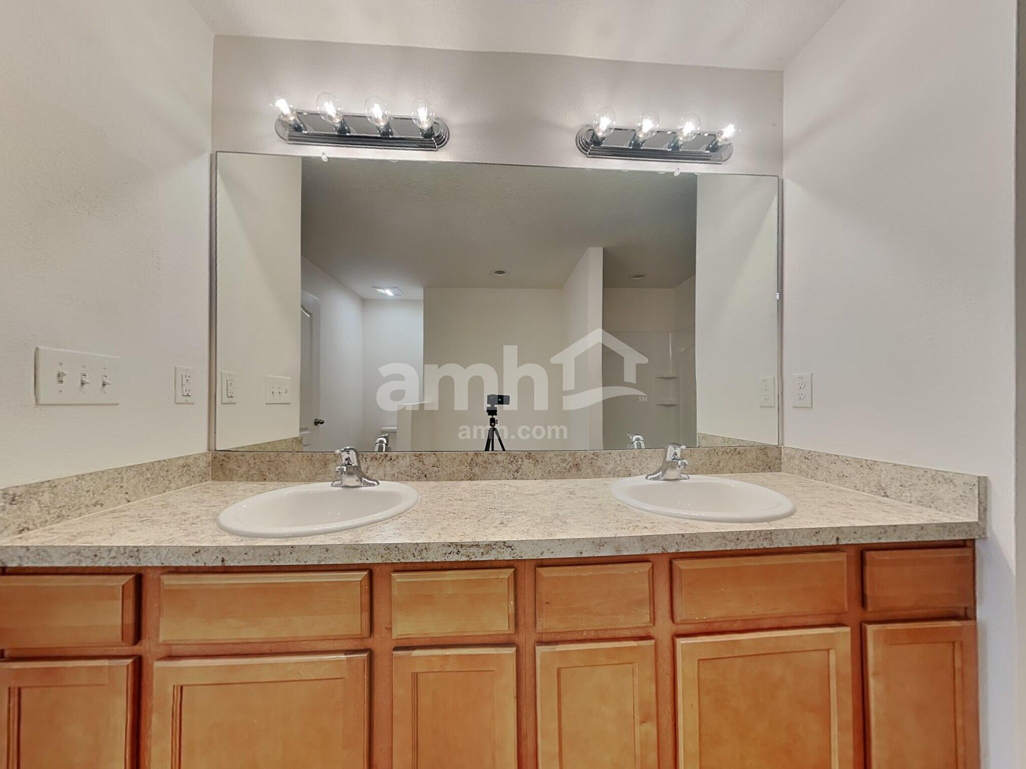 Building Photo - 631 Chatham Walk Dr