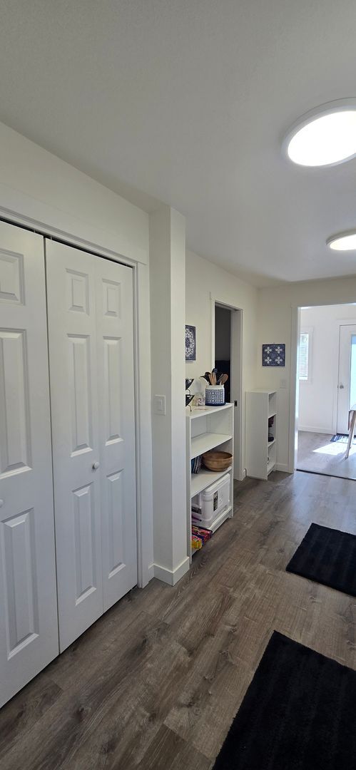 Building Photo - Furnished Listing-213 West 12th St., Port Angeles, WA 98362