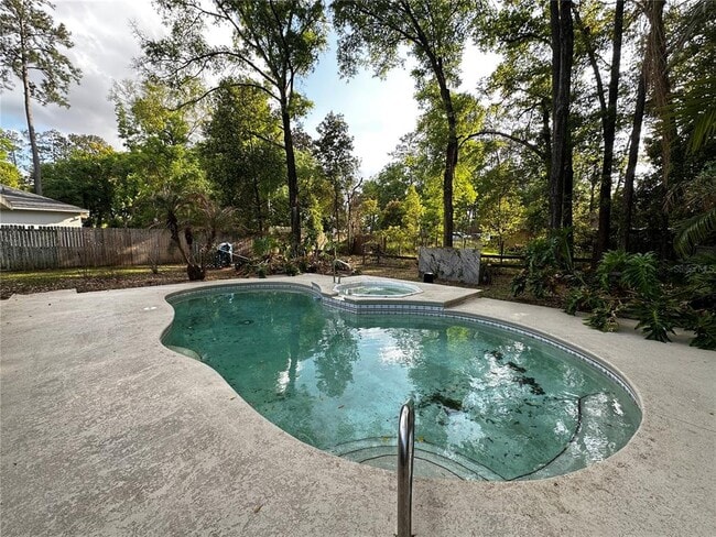 Building Photo - 44 Teak Course