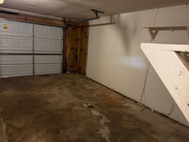 Building Photo - 12800 Levins Hall Rd