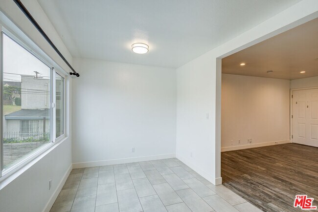 Building Photo - 4309 W Adams Blvd