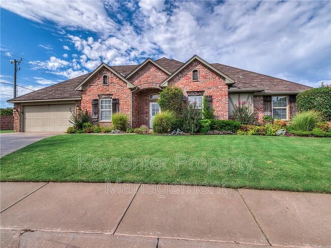 Building Photo - 16501 Moorgate Ln