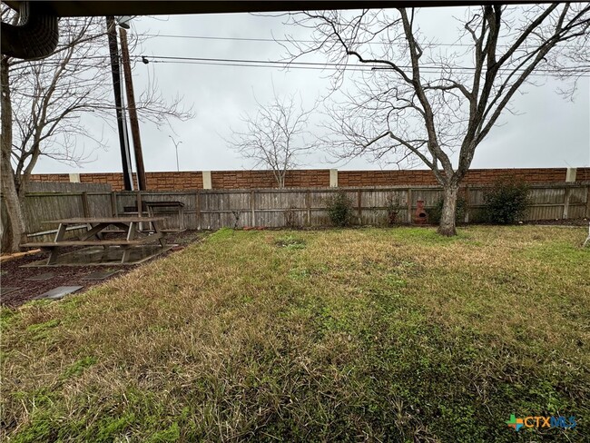 Building Photo - 617 Dunbar Dr