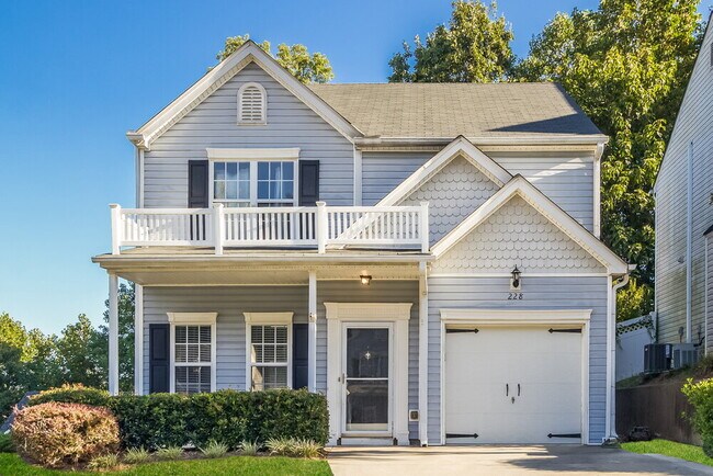 Primary Photo - 228 Woodland Way