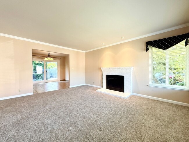 Building Photo - 1163 Grand Teton Dr