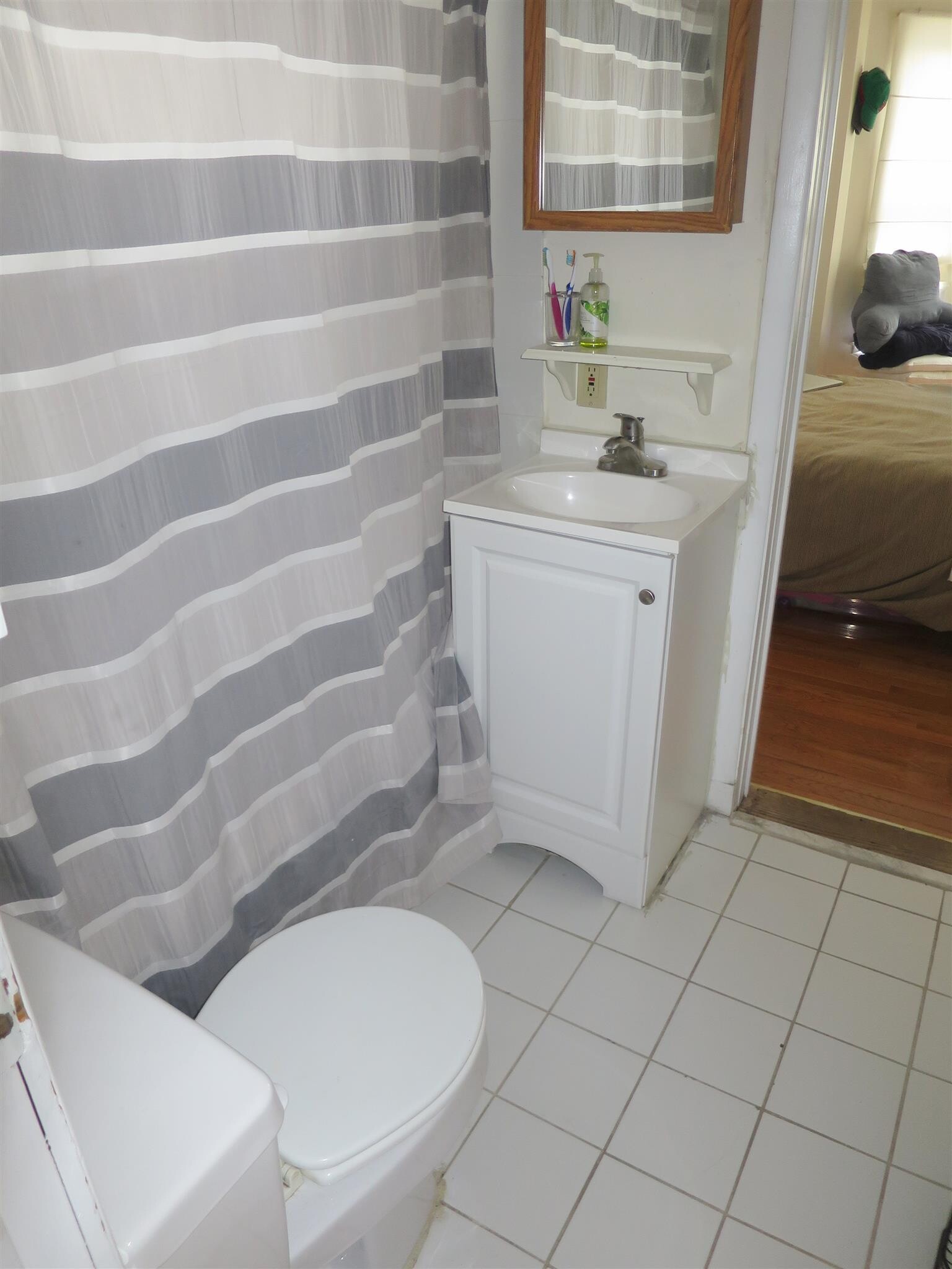 Building Photo - 145 Orchard St