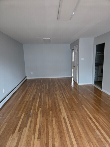 Building Photo - 608 Yeadon Ave