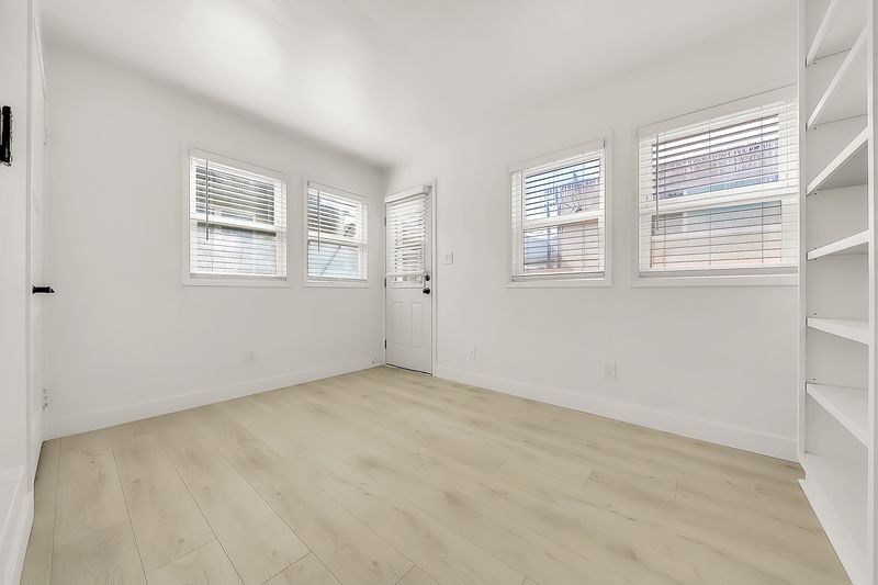 Building Photo - 731 Zanzibar Ct