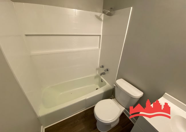 Building Photo - 4735 Chevron Rd