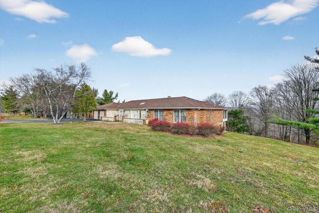 Building Photo - 66 Murray Dr