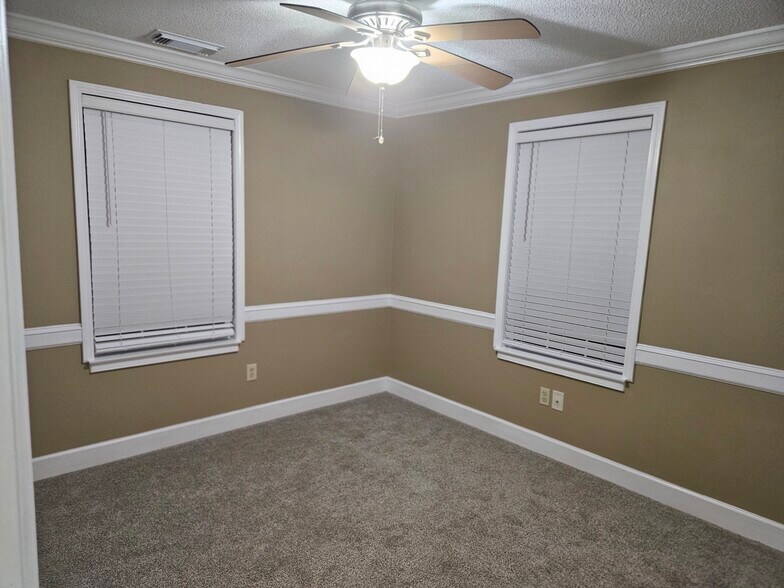 Building Photo - 204 Brandywine Rd