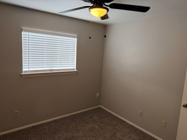 Building Photo - 5149 Middlecoff Cir