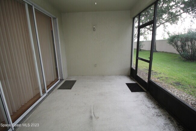 Building Photo - 912 Handsome Cab Ln