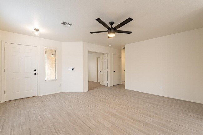 Building Photo - 338 N 152nd Dr