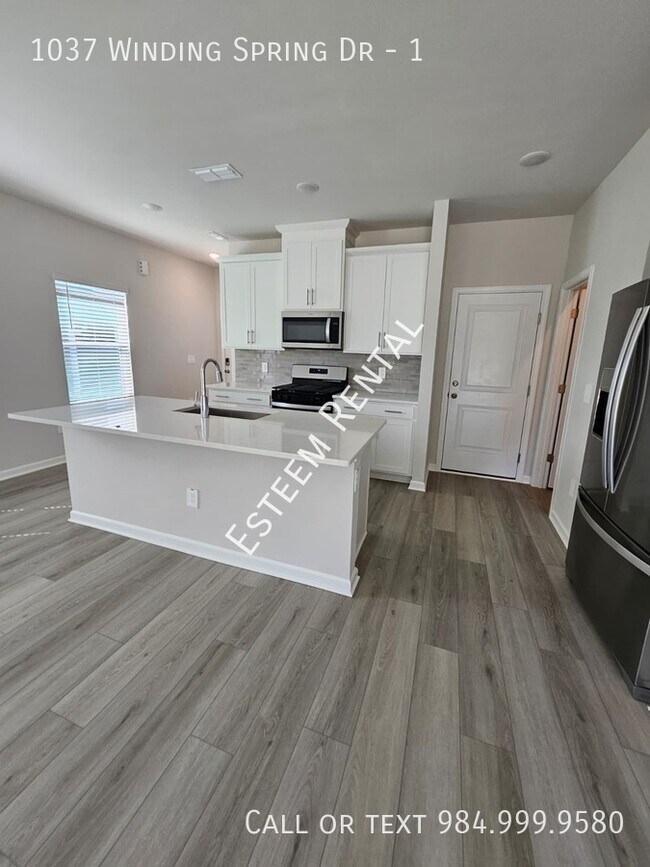 Building Photo - 1037 Winding Spg Dr