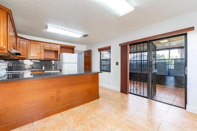 Building Photo - 1048 NW 32nd Pl