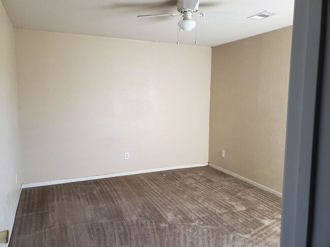Building Photo - 15810 Sheldon Ridge Way