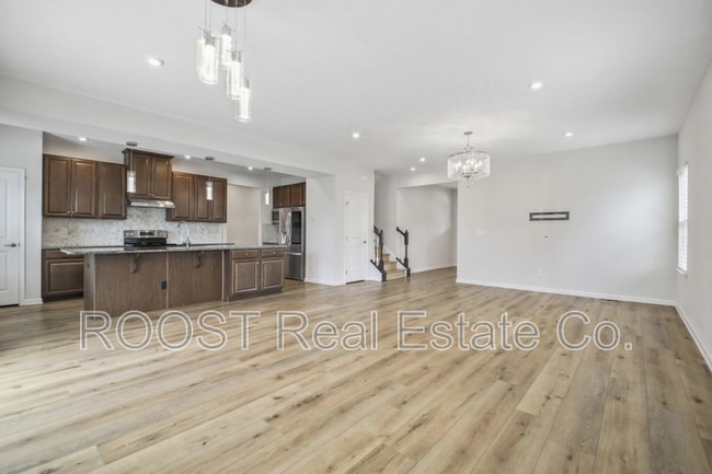 Building Photo - 380 Crownover Way